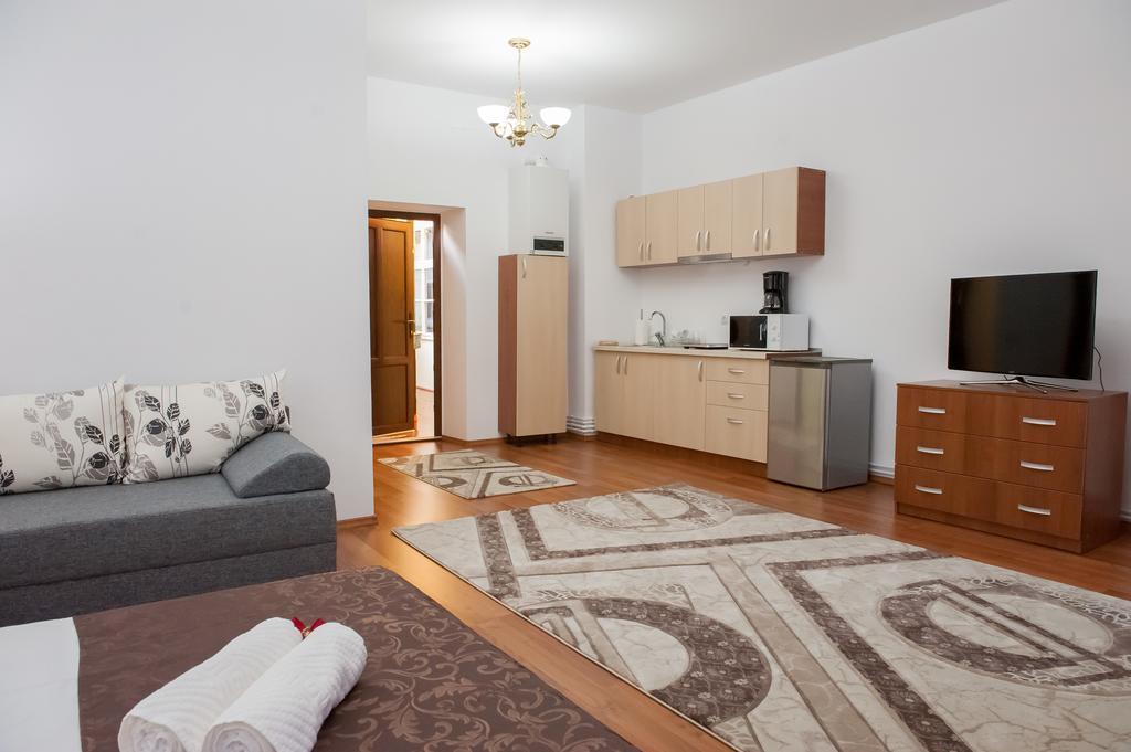 Cathedral Apartments Sibiu Phòng bức ảnh