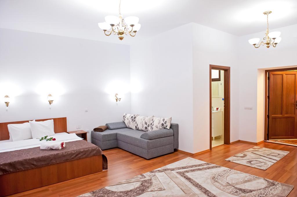 Cathedral Apartments Sibiu Phòng bức ảnh