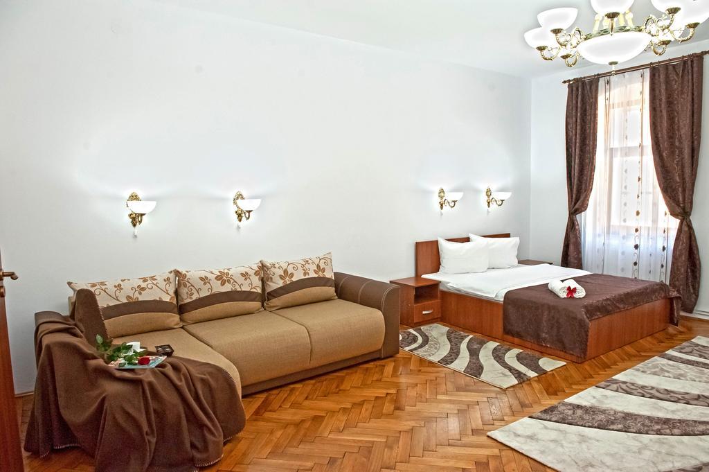 Cathedral Apartments Sibiu Phòng bức ảnh