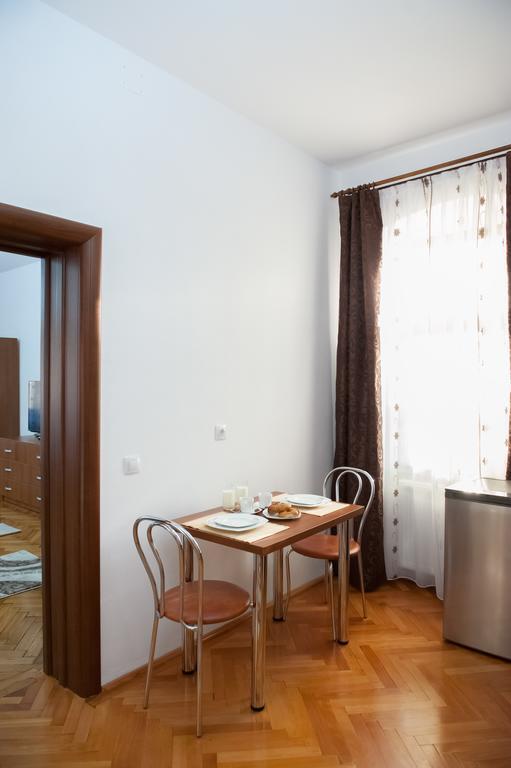 Cathedral Apartments Sibiu Phòng bức ảnh
